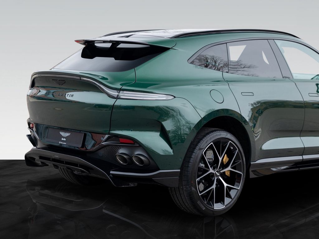 Aston Martin DBX 2025