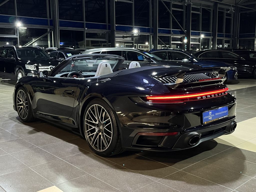 Porsche 992 2021