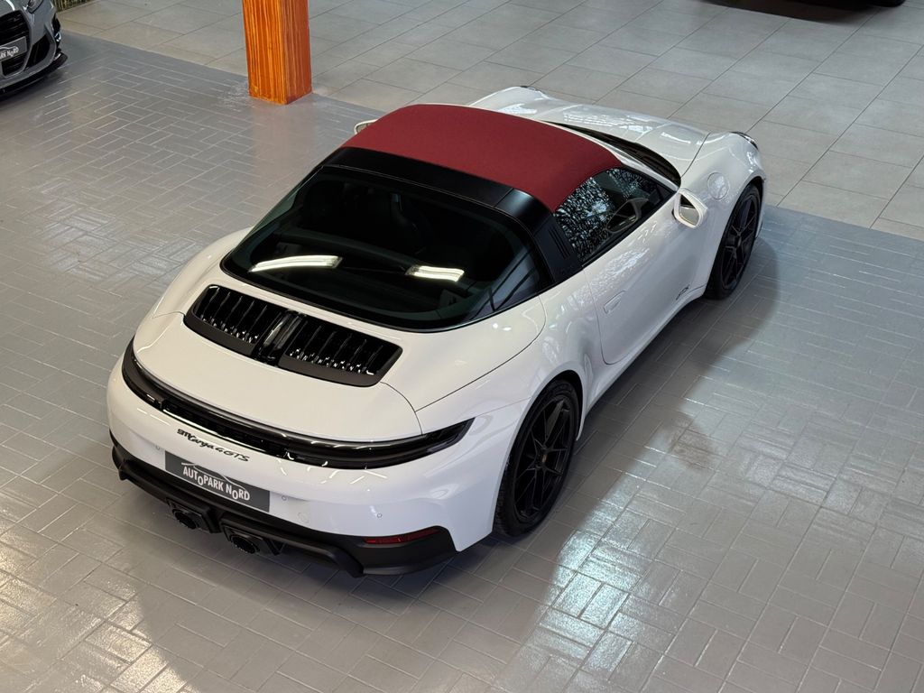 Porsche 992 2025