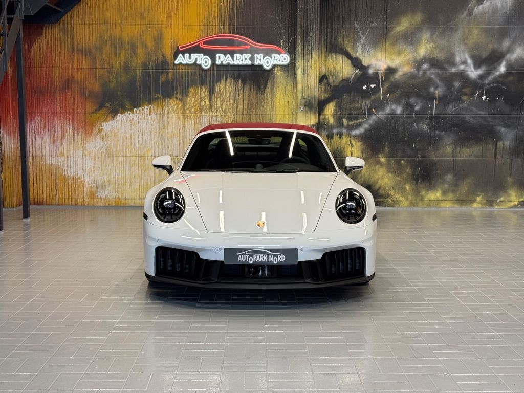 Porsche 992 2025