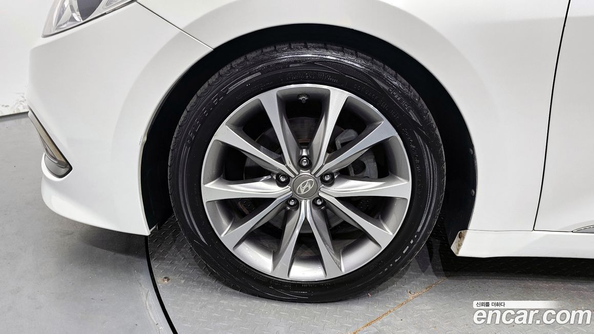 Hyundai Grandeur 2016