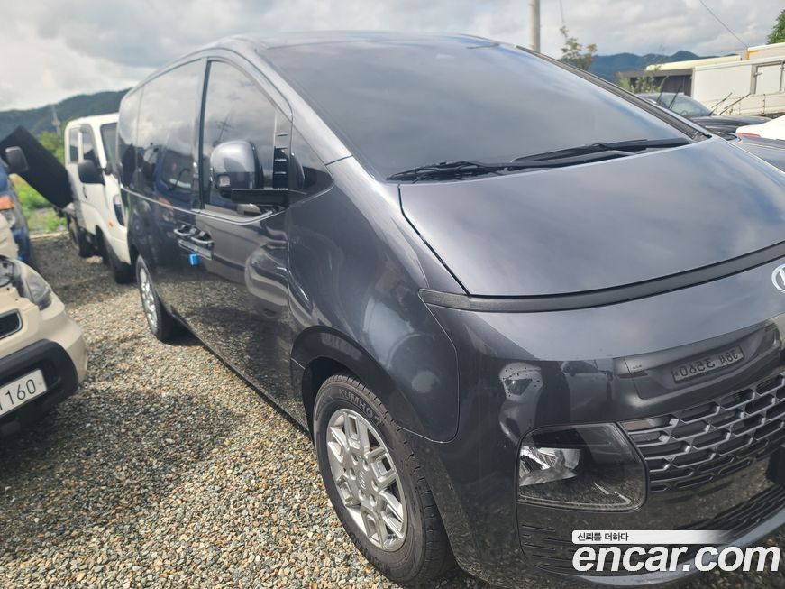 Hyundai Staria 2022