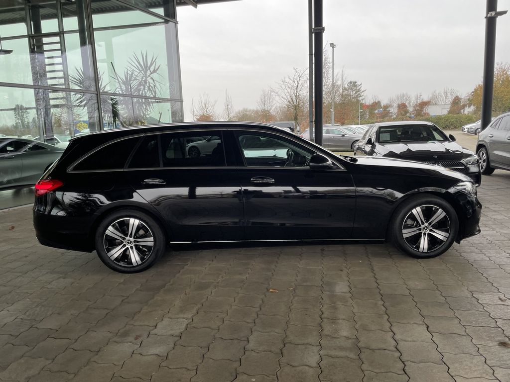 Mercedes-Benz C 200 2025