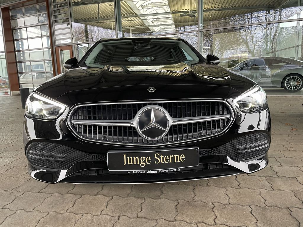 Mercedes-Benz C 200 2025