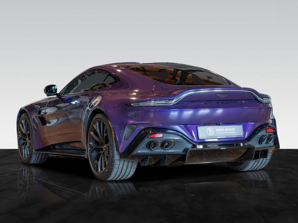 Aston Martin V8 Vantage 2025