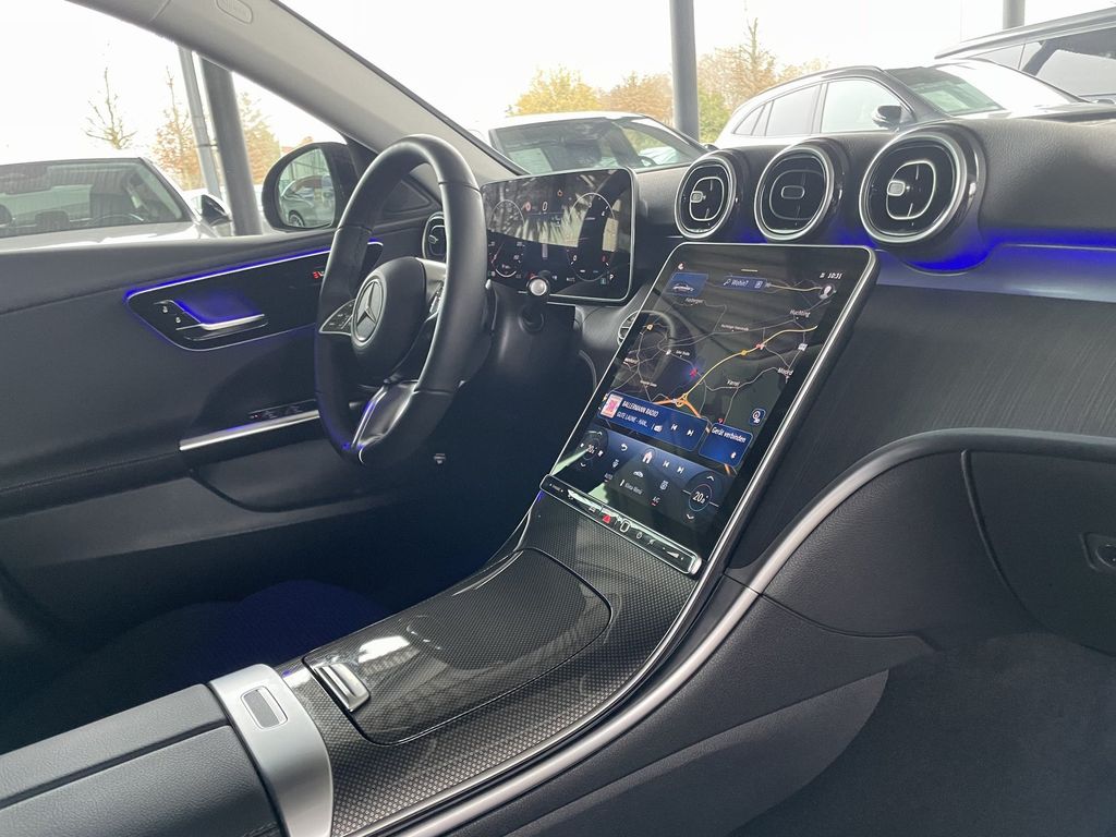 Mercedes-Benz C 200 2025