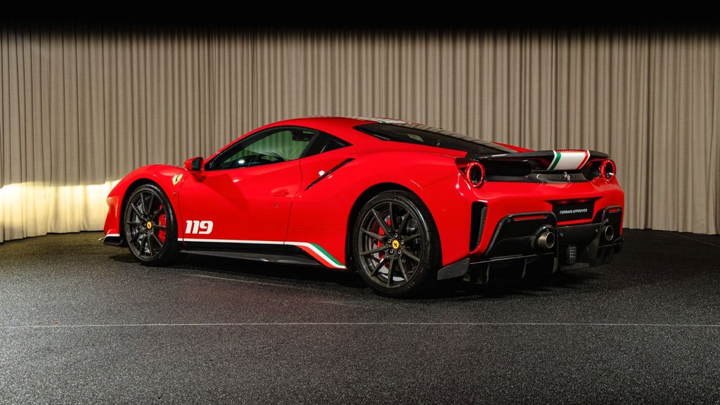 Ferrari 488 Pista 2019
