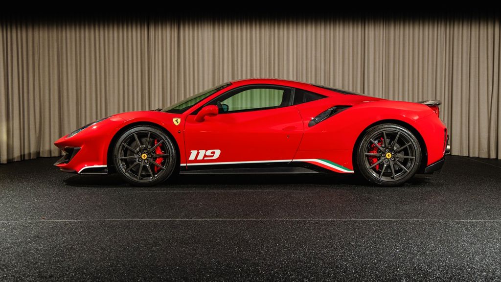 Ferrari 488 Pista 2019