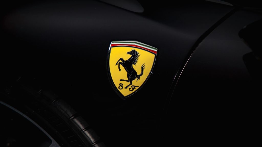 Ferrari SF90 2025