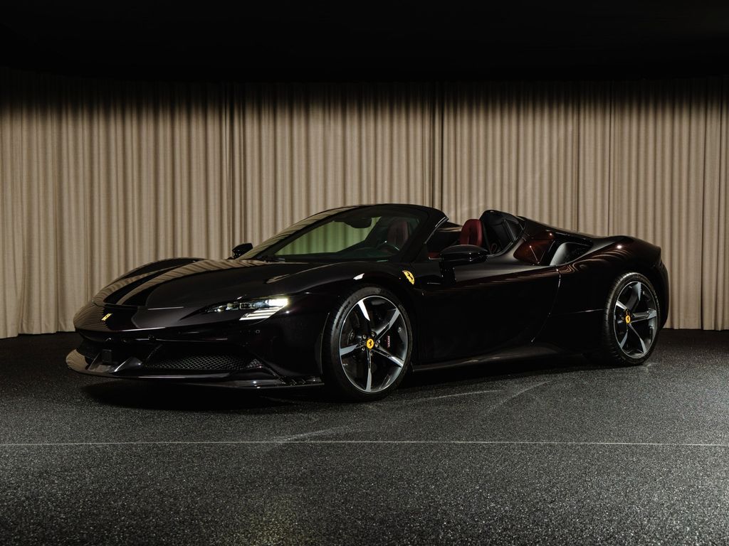 Ferrari SF90 2025