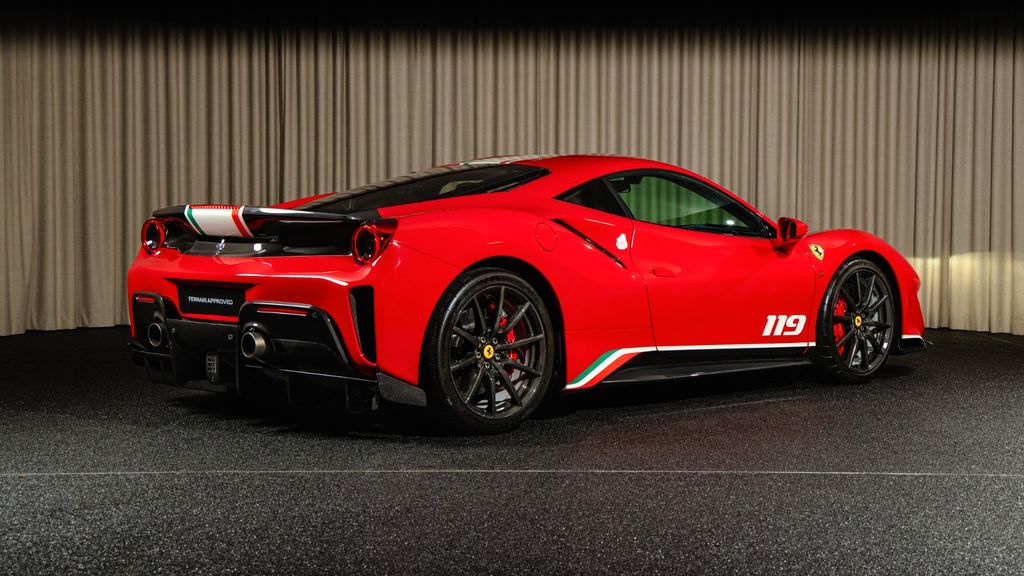 Ferrari 488 Pista 2019