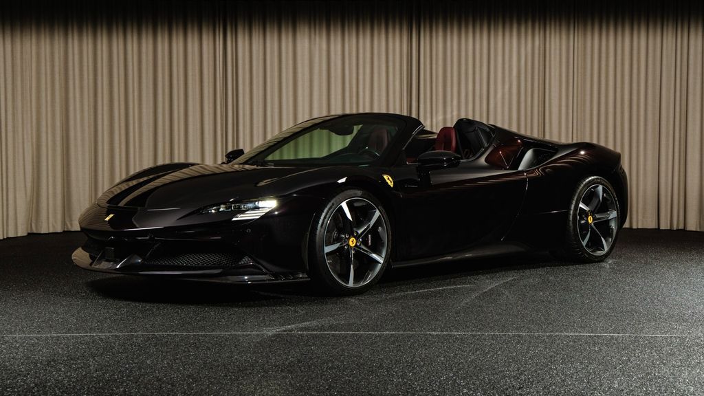 Ferrari SF90 2025