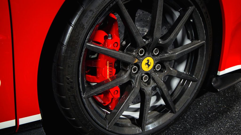 Ferrari 488 Pista 2019