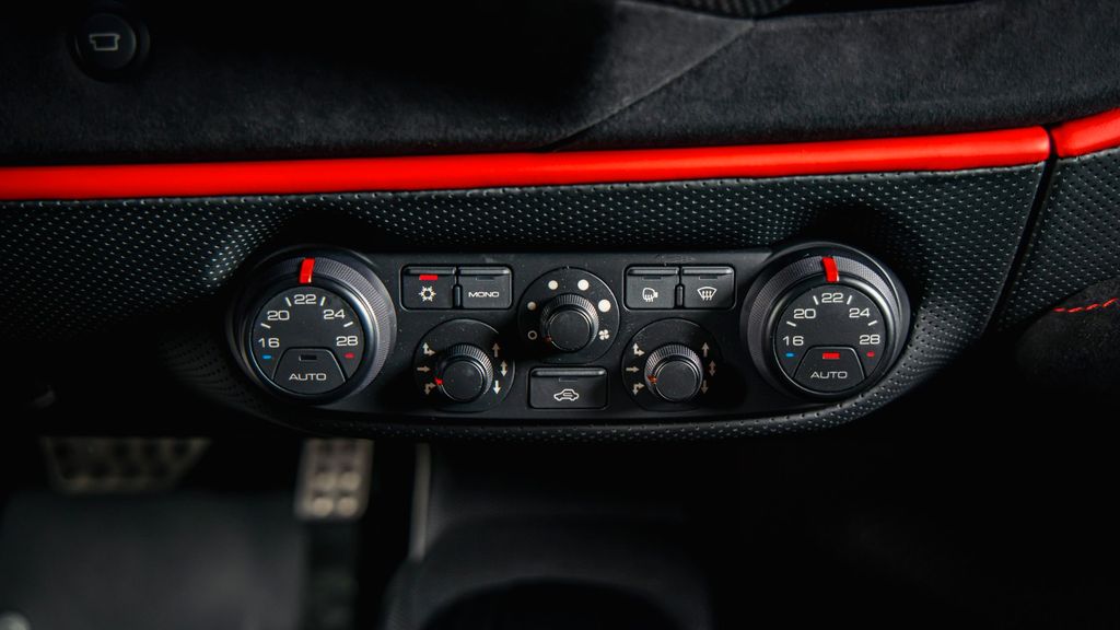 Ferrari 488 Pista 2019