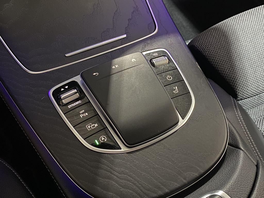 Mercedes-Benz E 220 2021