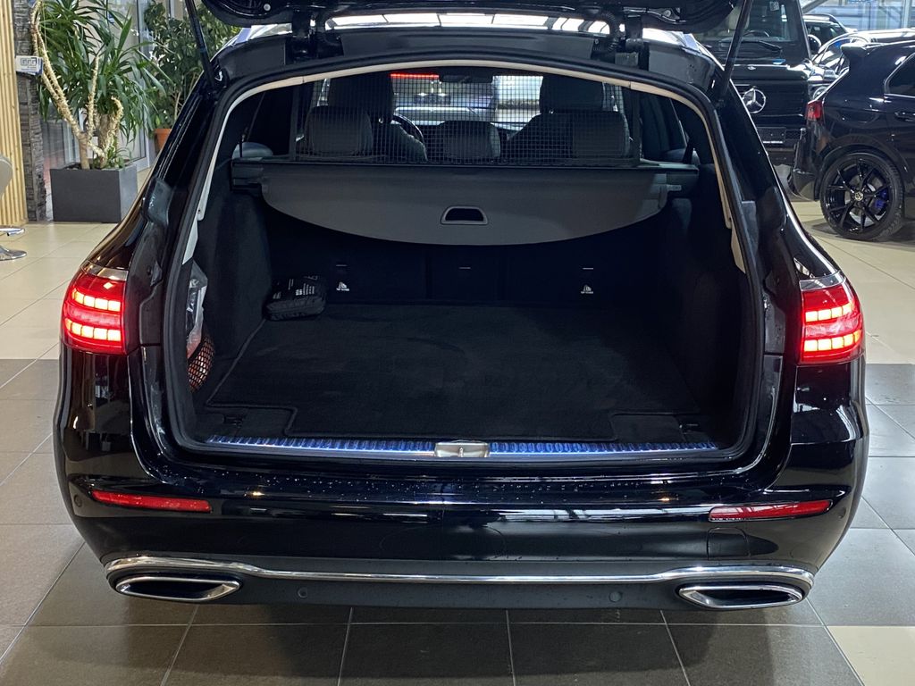 Mercedes-Benz E 220 2021