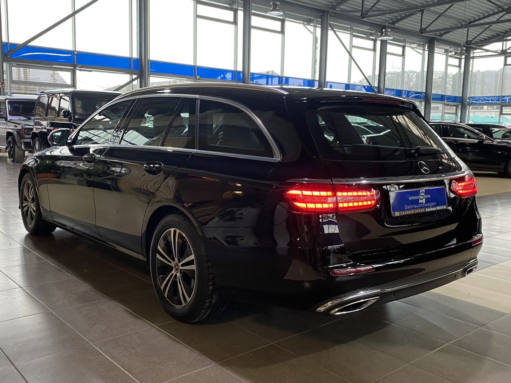 Mercedes-Benz E 220 2021