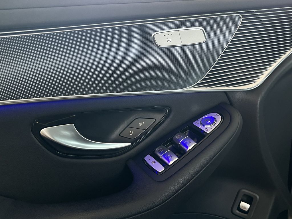 Mercedes-Benz EQC 2021