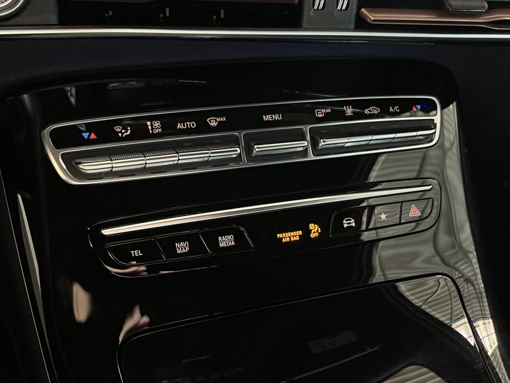 Mercedes-Benz EQC 2021