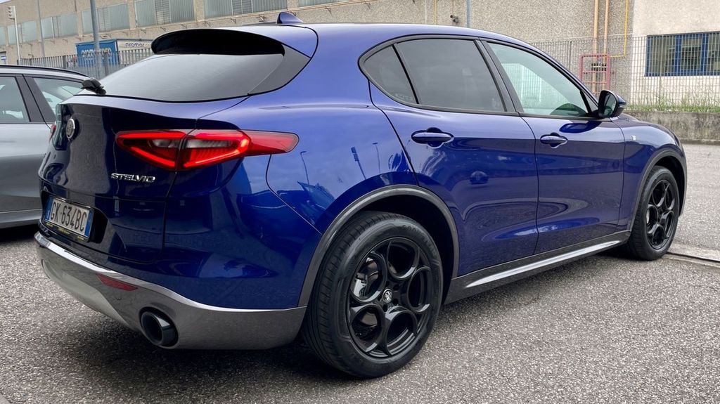 Alfa Romeo Stelvio 2022