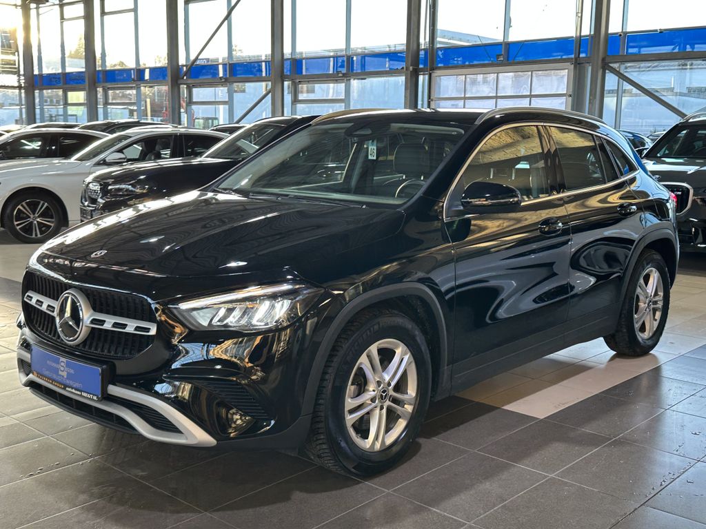 Mercedes-Benz GLA 180 2024