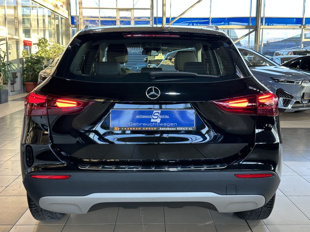 Mercedes-Benz GLA 180 2024