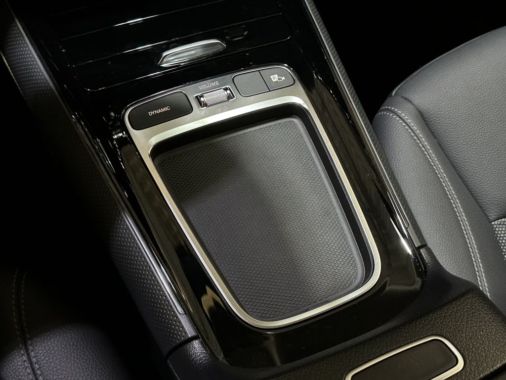 Mercedes-Benz GLA 180 2024