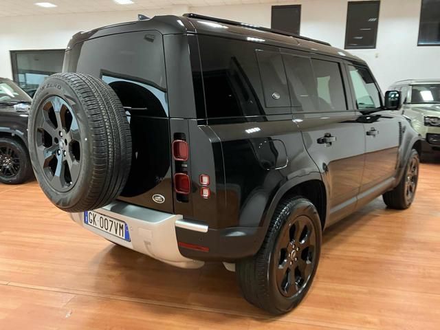Land Rover Defender 2022