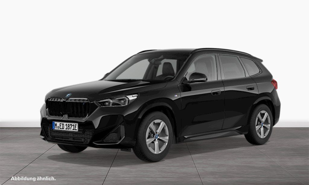 BMW iX1 2023