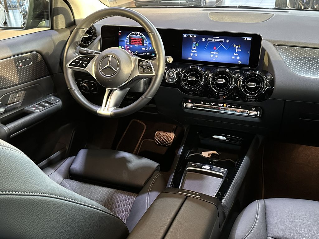 Mercedes-Benz GLA 180 2024