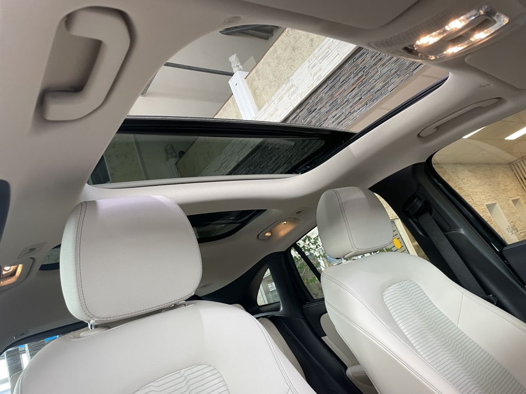 Mercedes-Benz EQA 2022