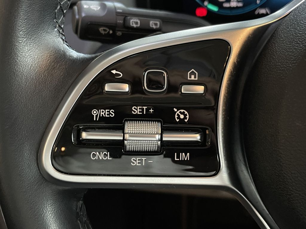 Mercedes-Benz EQA 2022