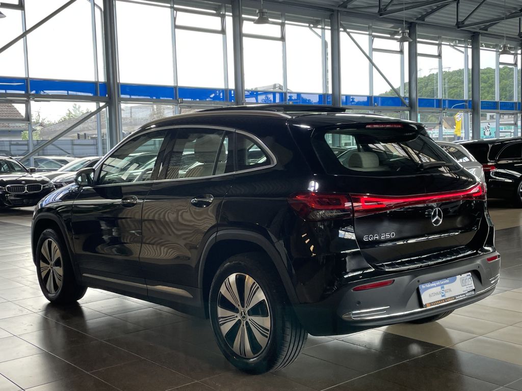 Mercedes-Benz EQA 2022