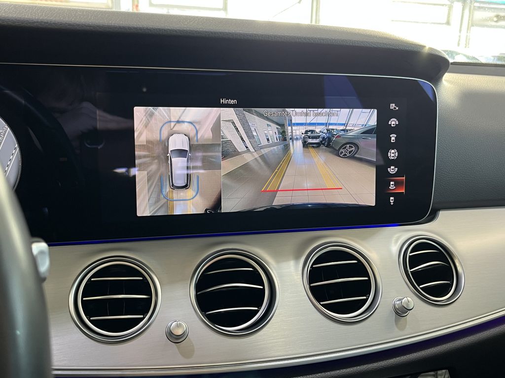 Mercedes-Benz E 300 2022