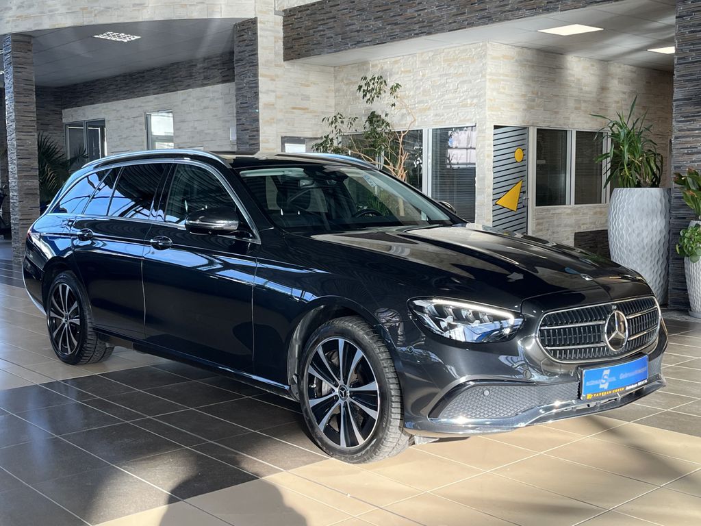Mercedes-Benz E 300 2022