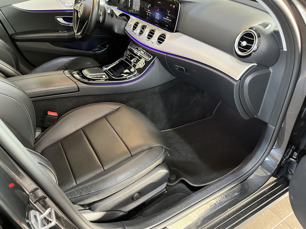 Mercedes-Benz E 300 2022