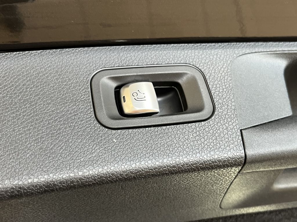 Mercedes-Benz E 300 2022