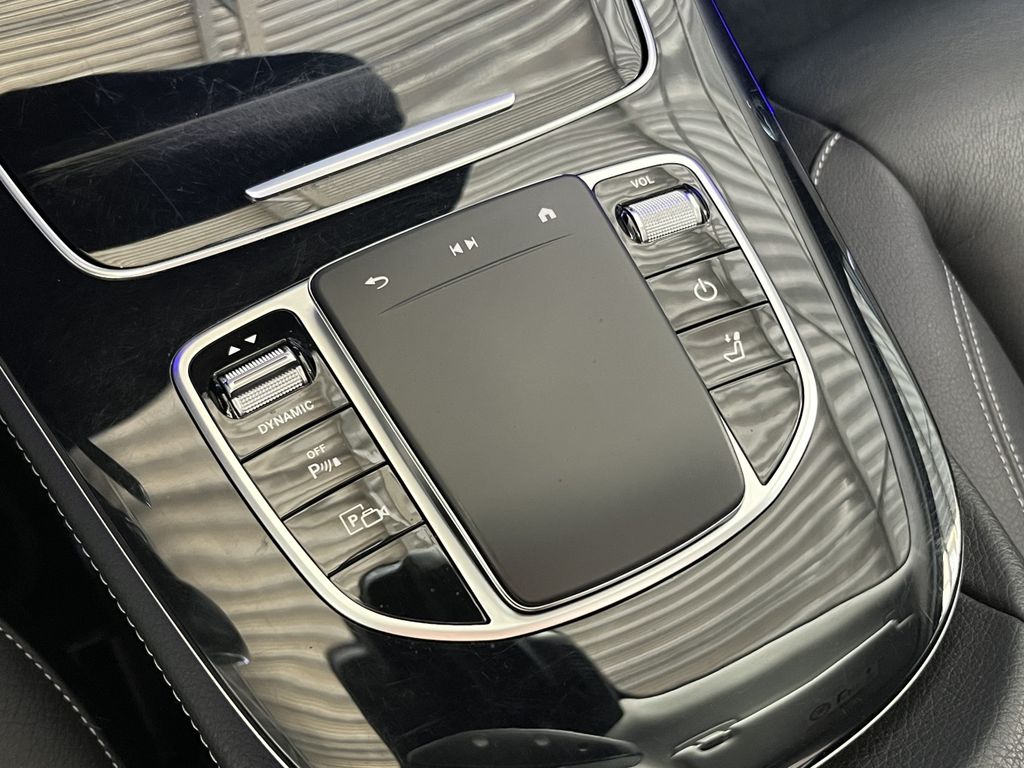 Mercedes-Benz E 300 2022