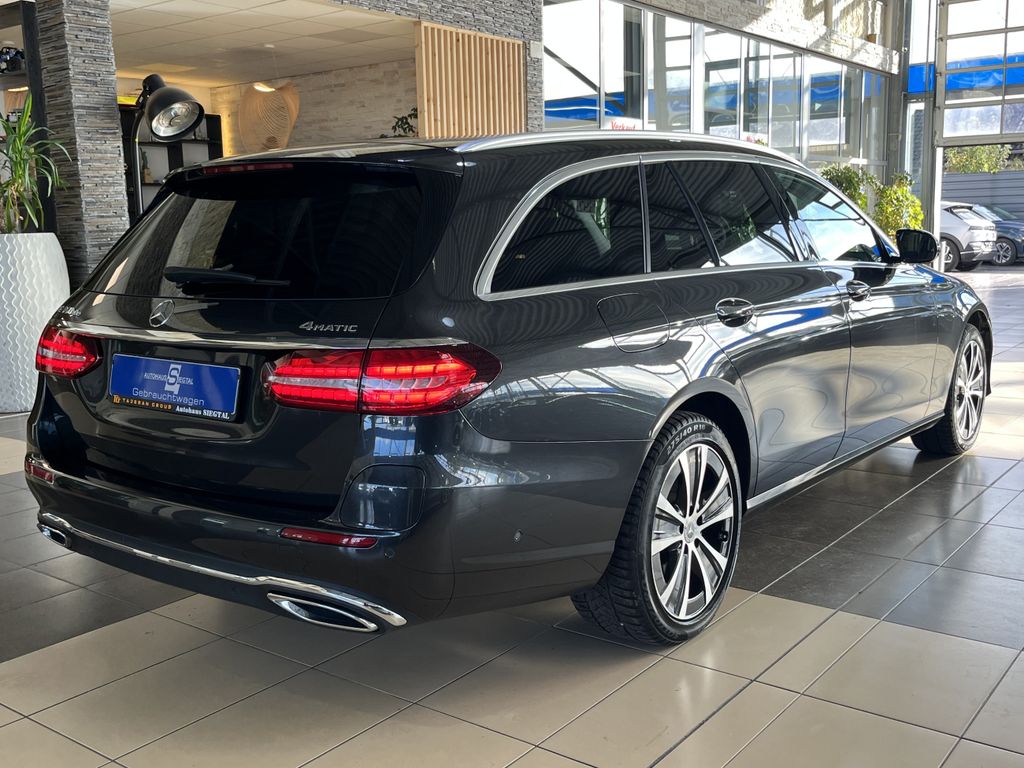 Mercedes-Benz E 300 2022