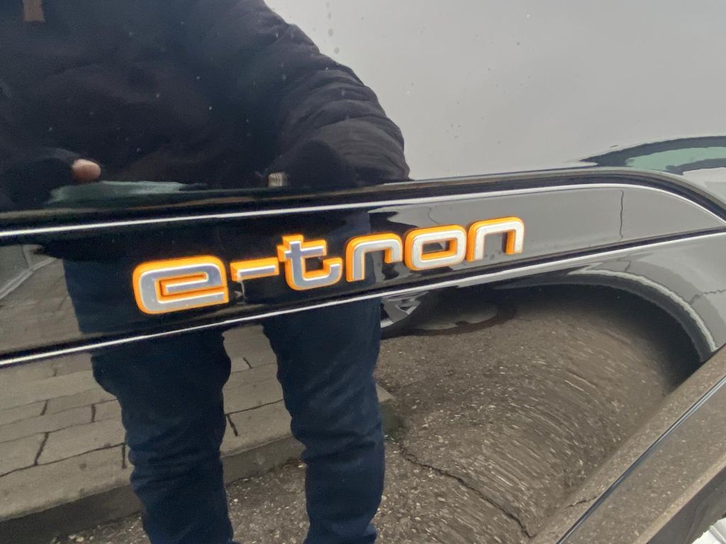 Audi e-tron 2022
