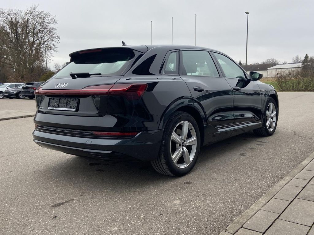 Audi e-tron 2022