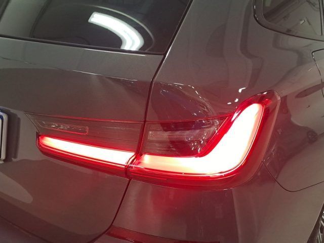 BMW 320 2021