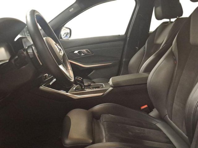 BMW 320 2021