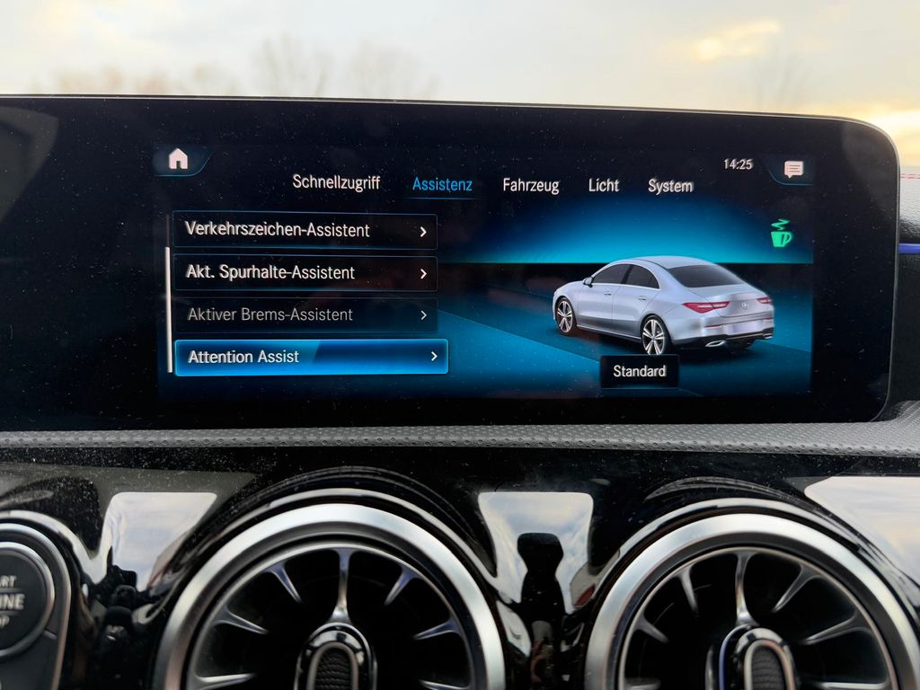 Mercedes-Benz CLA 250 2023