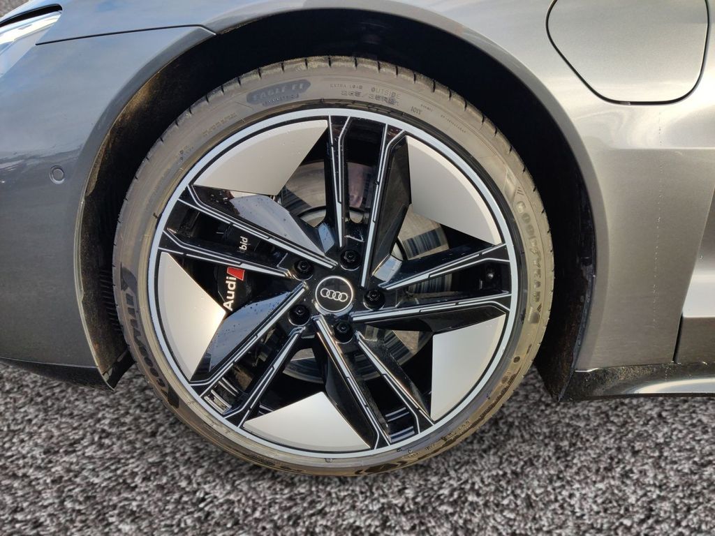 Audi RS e-tron GT 2021