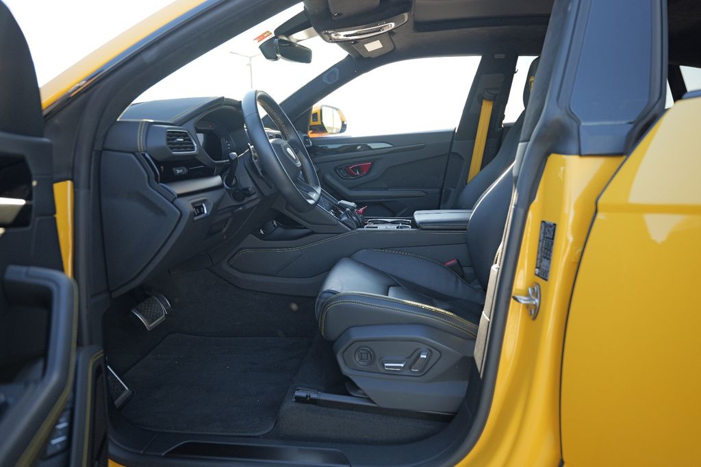 Lamborghini Urus 2023