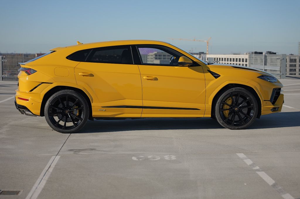 Lamborghini Urus 2023