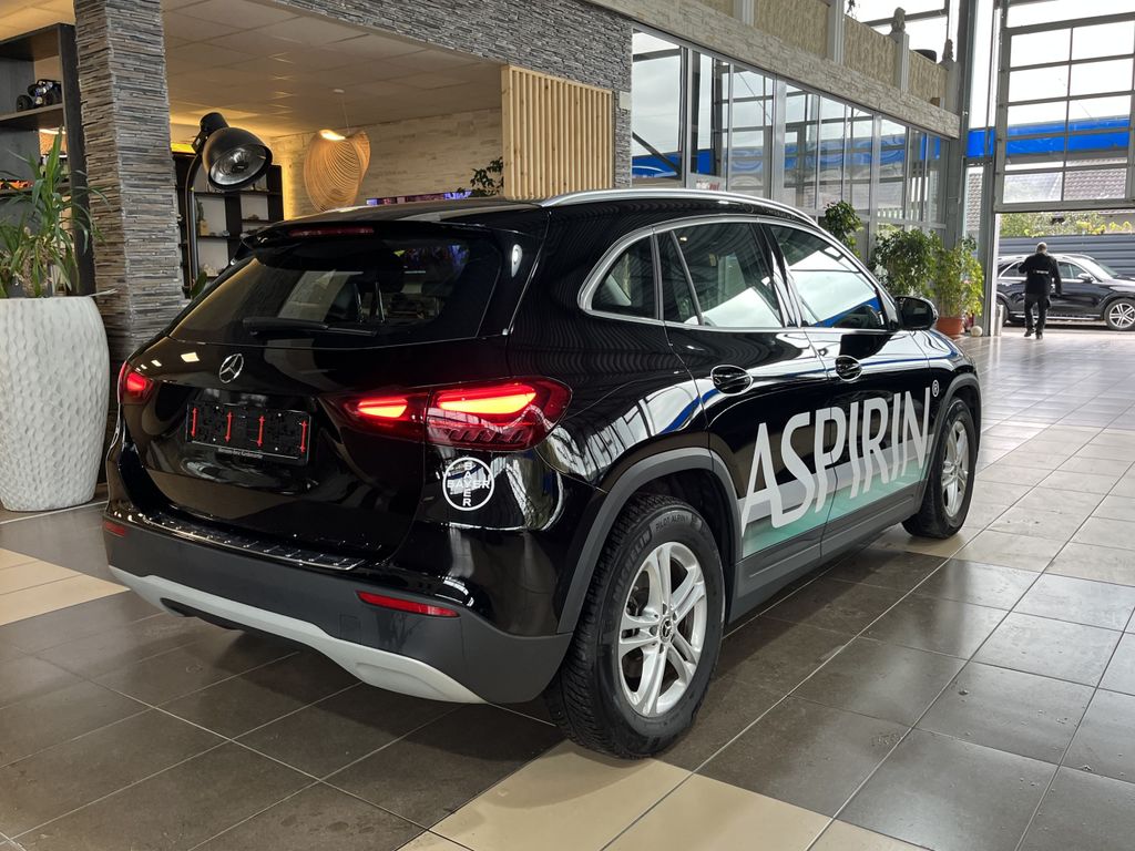 Mercedes-Benz GLA 180 2024