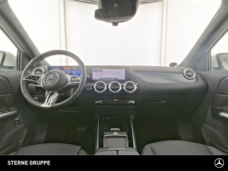 Mercedes-Benz EQA 2024