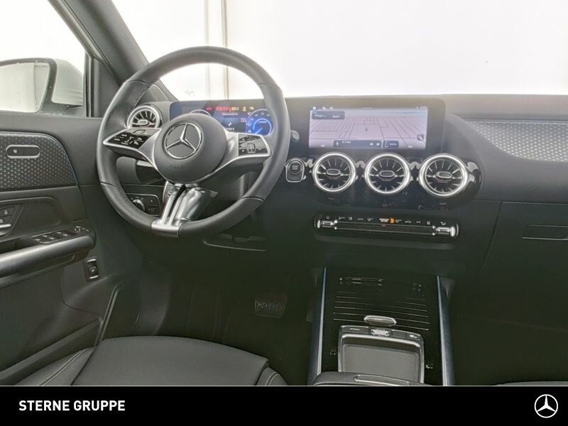 Mercedes-Benz EQA 2024